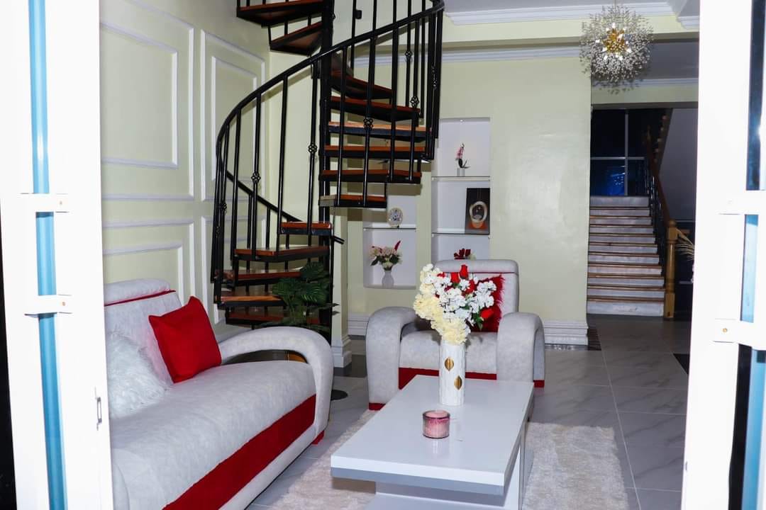 6 Bedroom Maisonette For Sale in Ngong Image