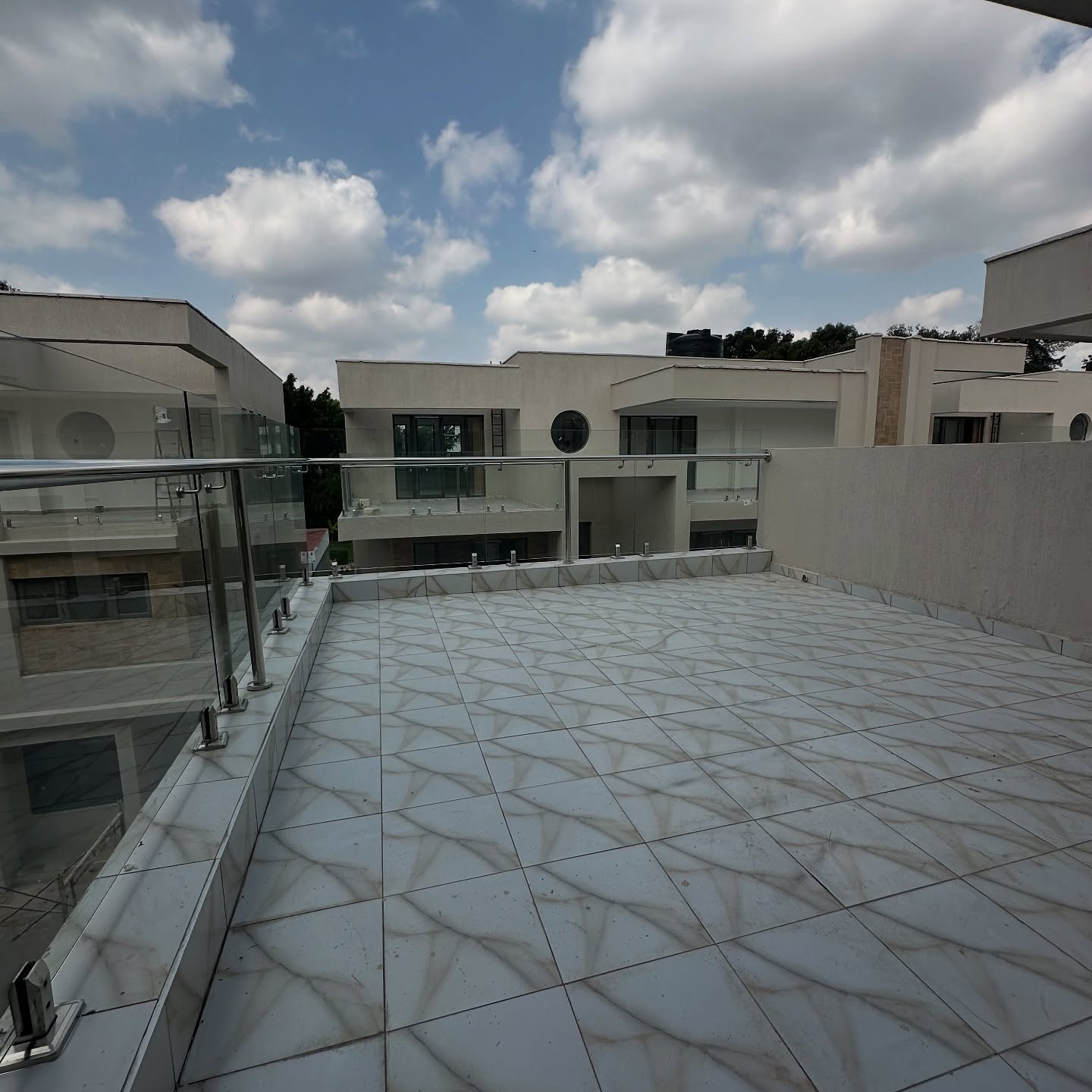 6 Bedroom Plus DSQ Villas for Sale in Lavington Image