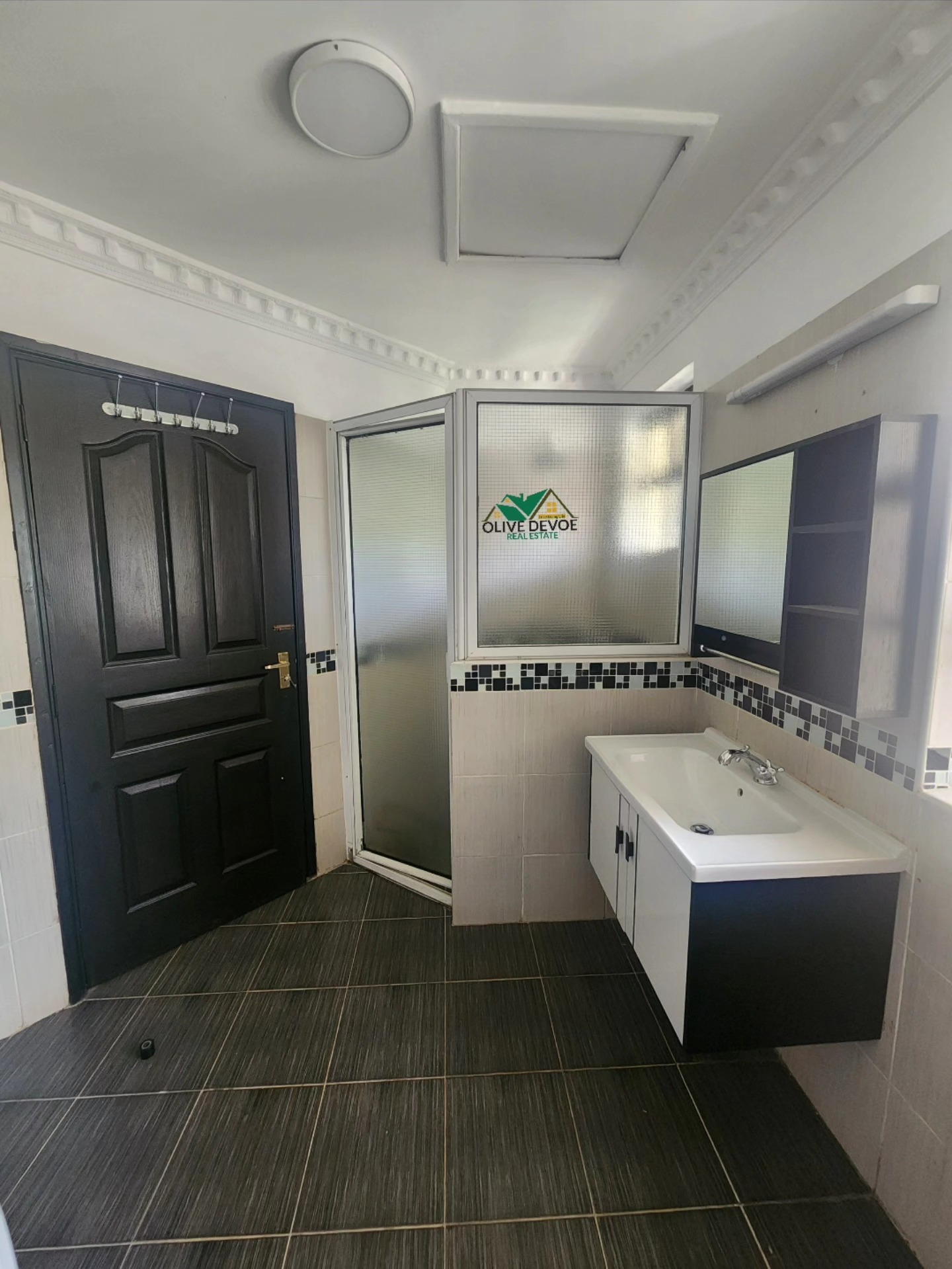 6 bedroom townhouse for rent in Lavington Image