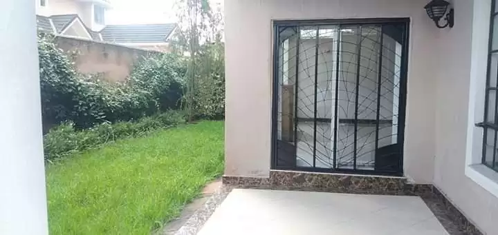 4 bedroom townhouse for sale in kitisuru Image