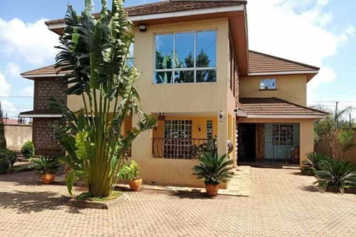 Maisonette for sale in Membley Estate