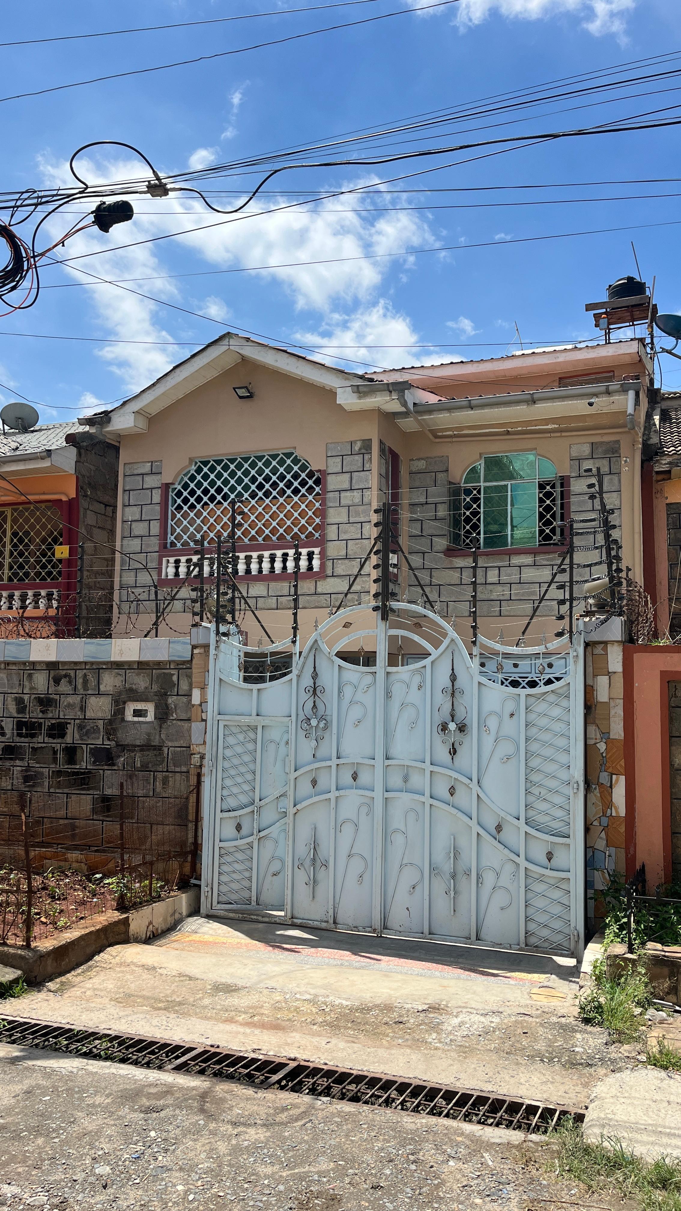 7 bedroom maisonette for sale in Nasra