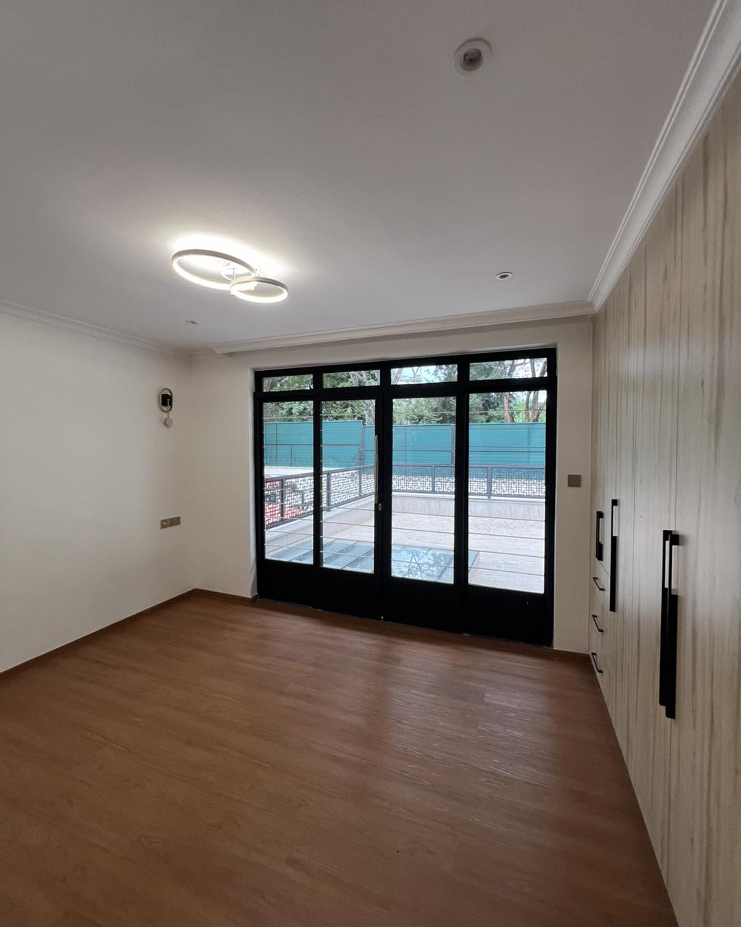 7-Bedroom Luxury Maisonette For Sale in Runda Image