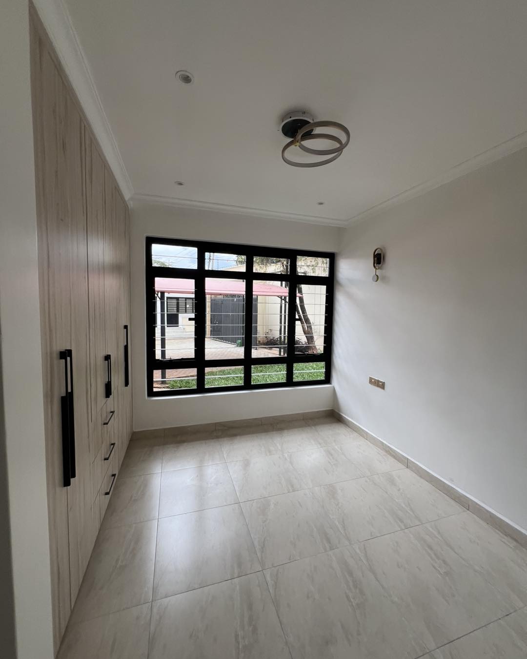 7-Bedroom Luxury Maisonette For Sale in Runda Image