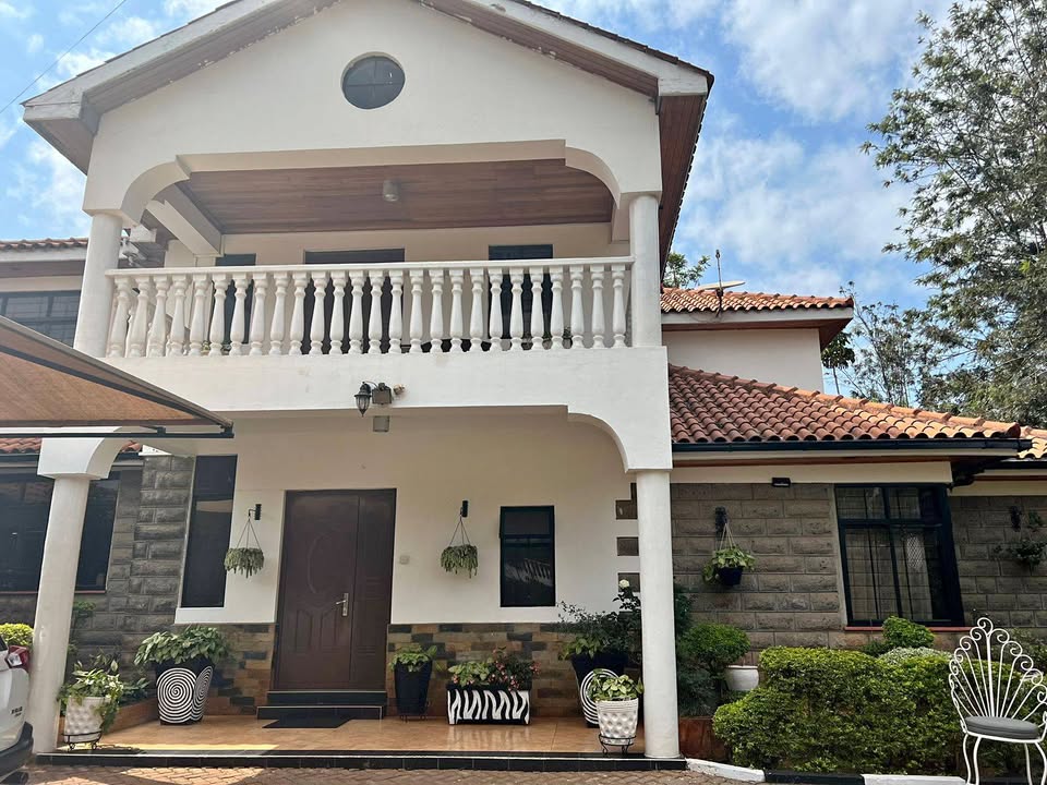 7 Bedroom Maisonette For Rent in Karen