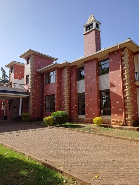 7 Bedroom Maisonette For Rent in Karen Hardy