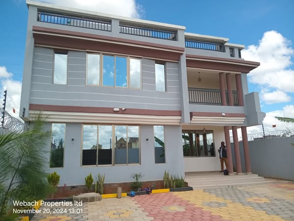 7-Bedroom Maisonette with DSQ for Rent/Sale – Syokimau (Parliament Road)
