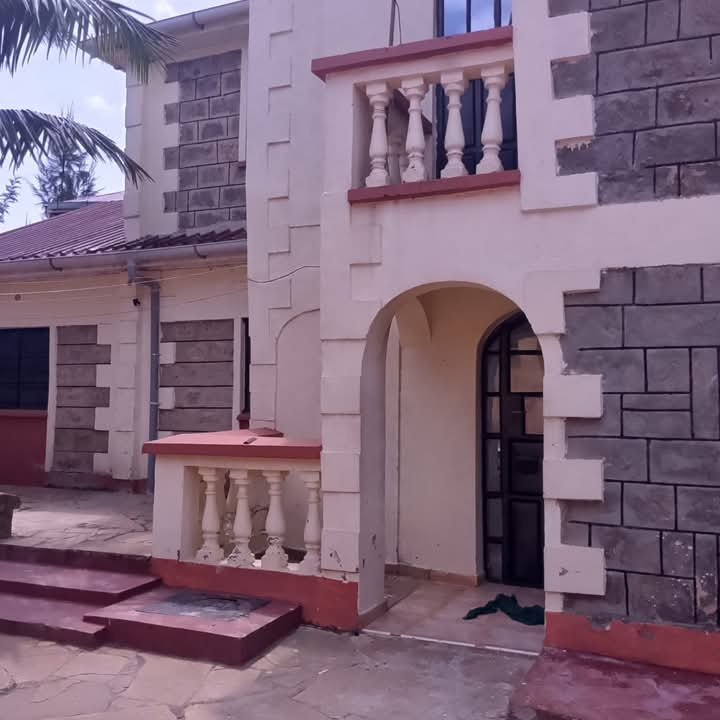 7 Bedroom Maisonnette For Rent in Kerarapon