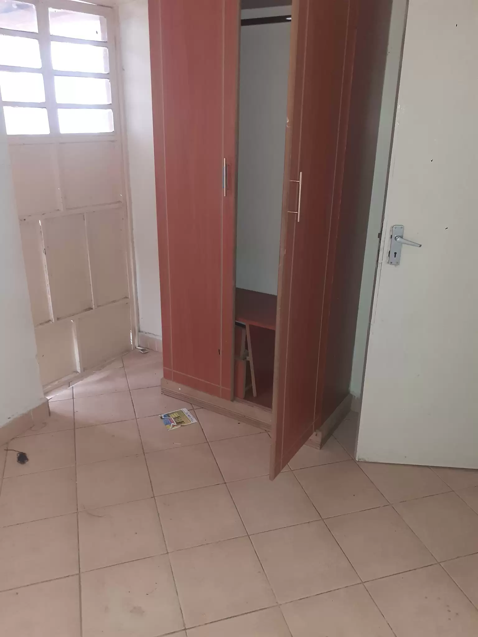 Spacious 2 bedroom for rent in Donholm near caltex Image