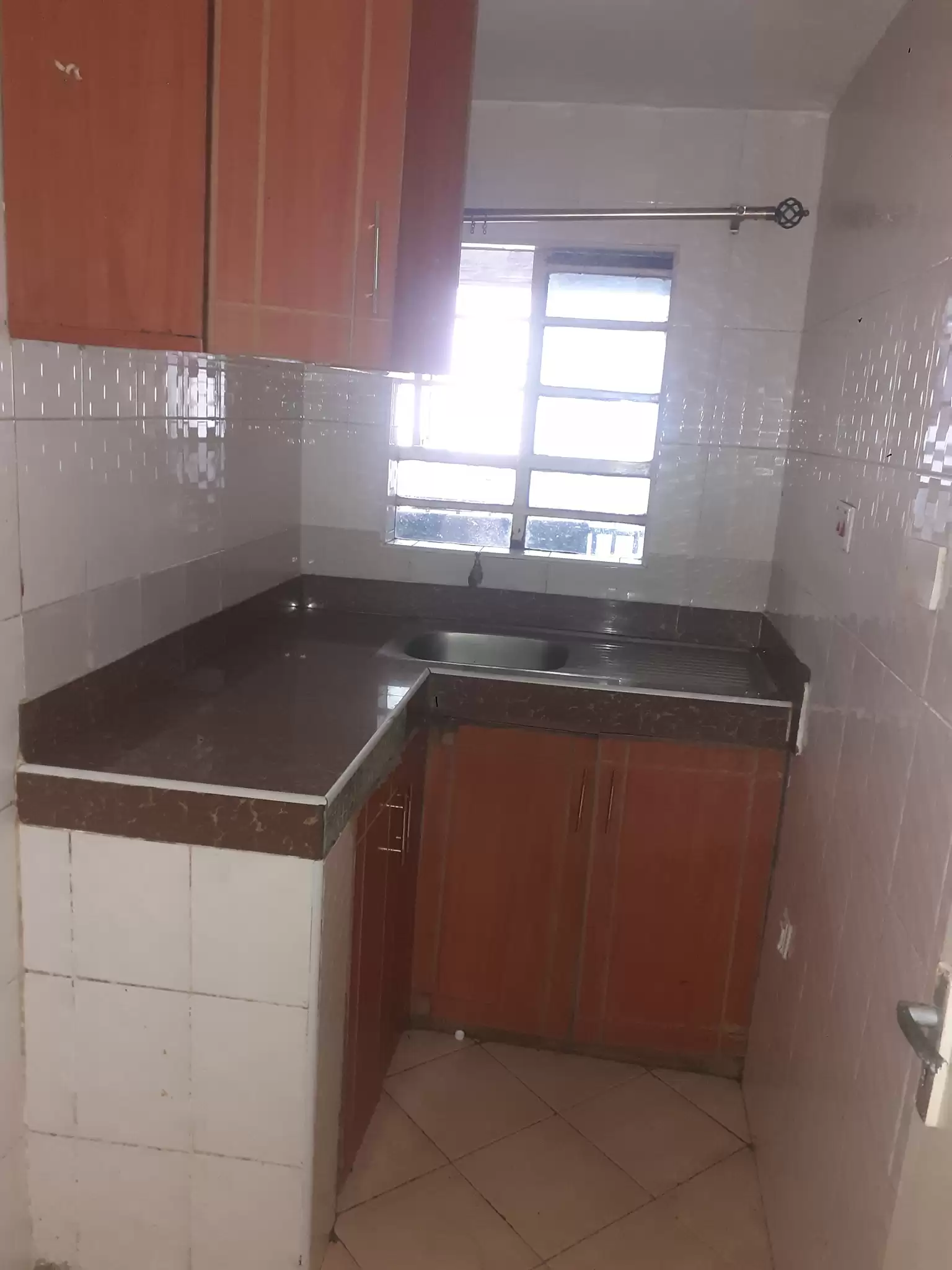 Spacious 2 bedroom for rent in Donholm near caltex Image