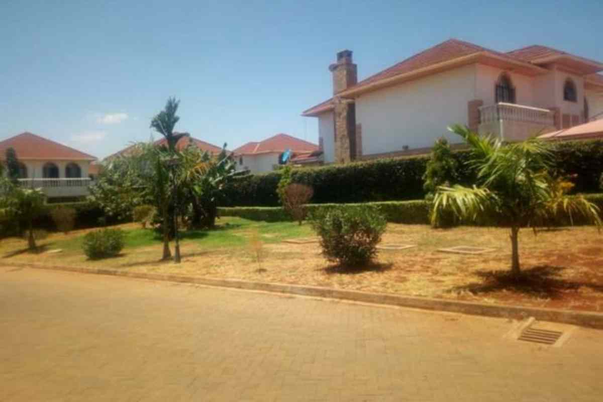 4 BEDROOM MAISONETTE FOR SALE IN RUNDA