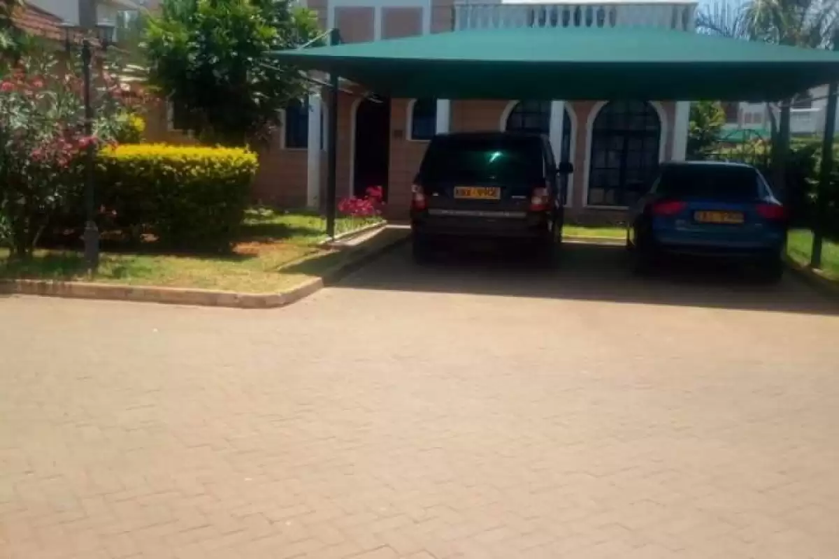 4 BEDROOM MAISONETTE FOR SALE IN RUNDA Image