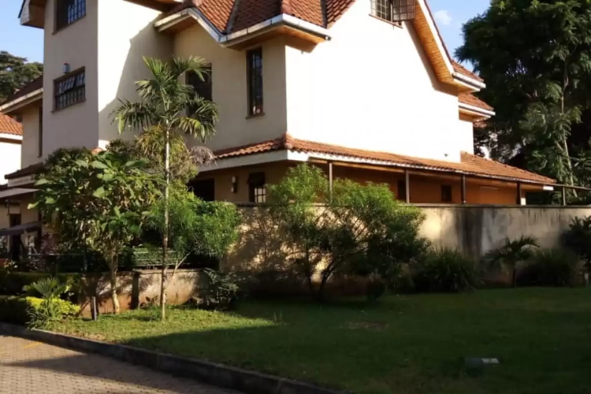 6 bedroom villa for sale in Lavington Image