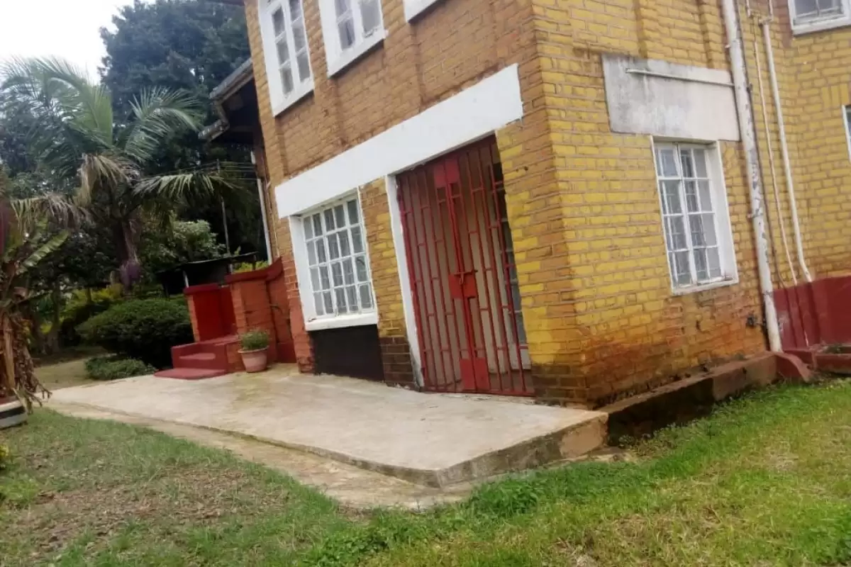 House with 1 acre land for sale in Kericho Image