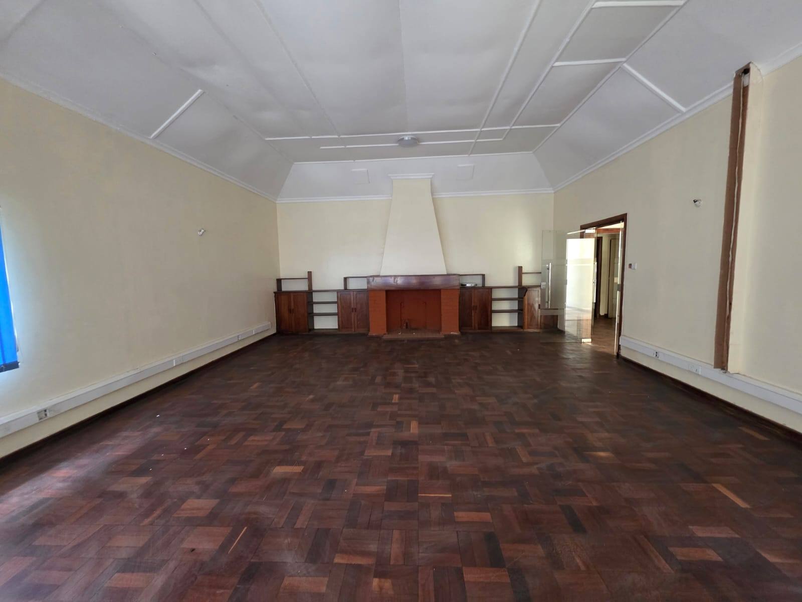 8 BEDROOM BUNGALOW OFFICE TO LET IN KILIMANI Image