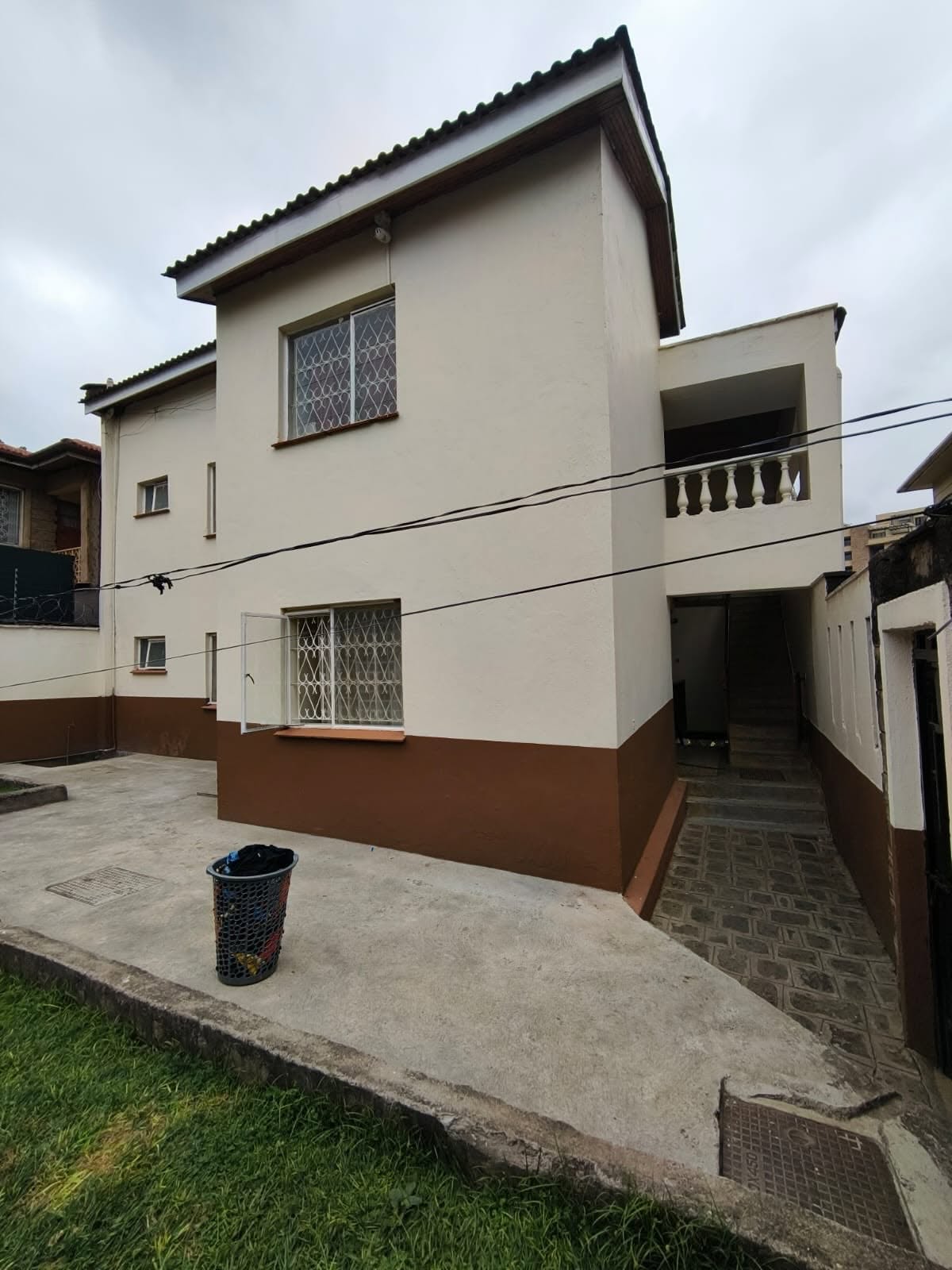 8 Bedroom Maisonette + 2 DSQs For Rent or Sale in Kileleshwa