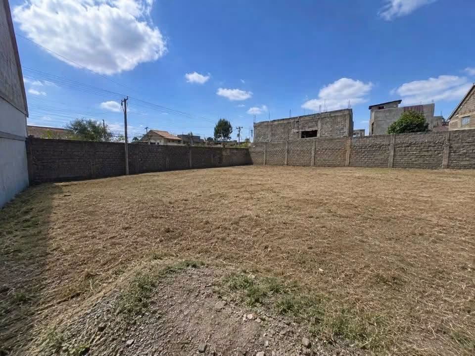 80 by 80 plot for lease in kinka,, utawala Image