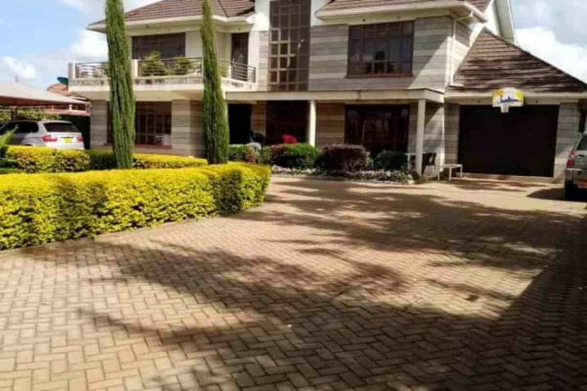 4 bedroom mansion for sale in Ruiru membley estate