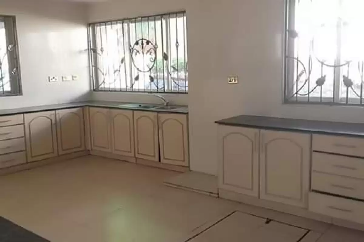 4 bedroom mansion for rent and sale in Runda Image