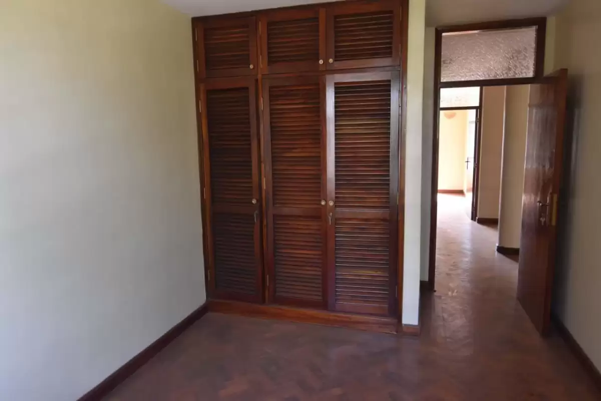 block of flats for sale in Kilimani Gitanga road Image