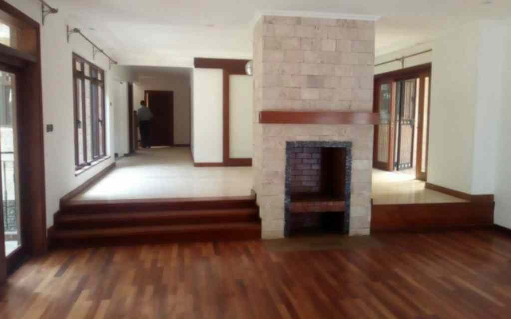 Five bedroom mansion for sale in Lavington