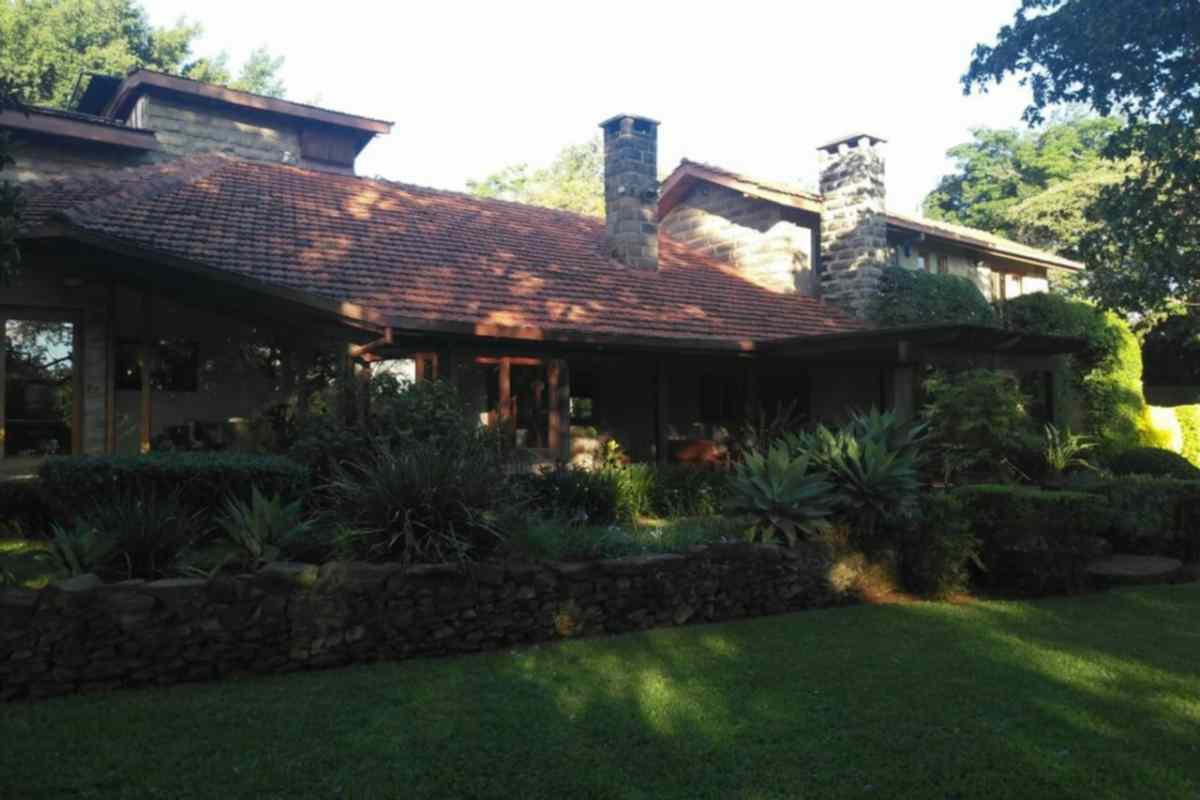 Kilimani Kirichwa Road English style House for Sale