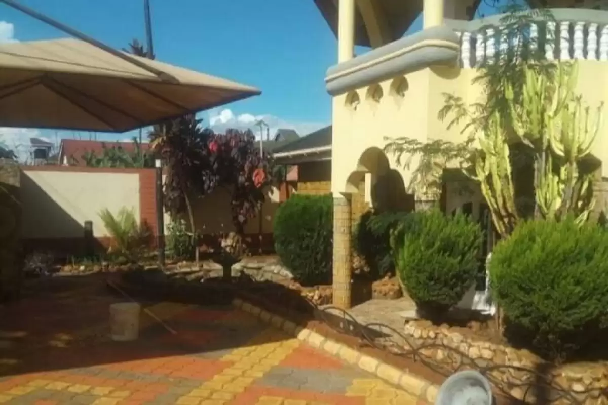 Ngoingwa Mang'u Thika 4 bedroom house for sale Image