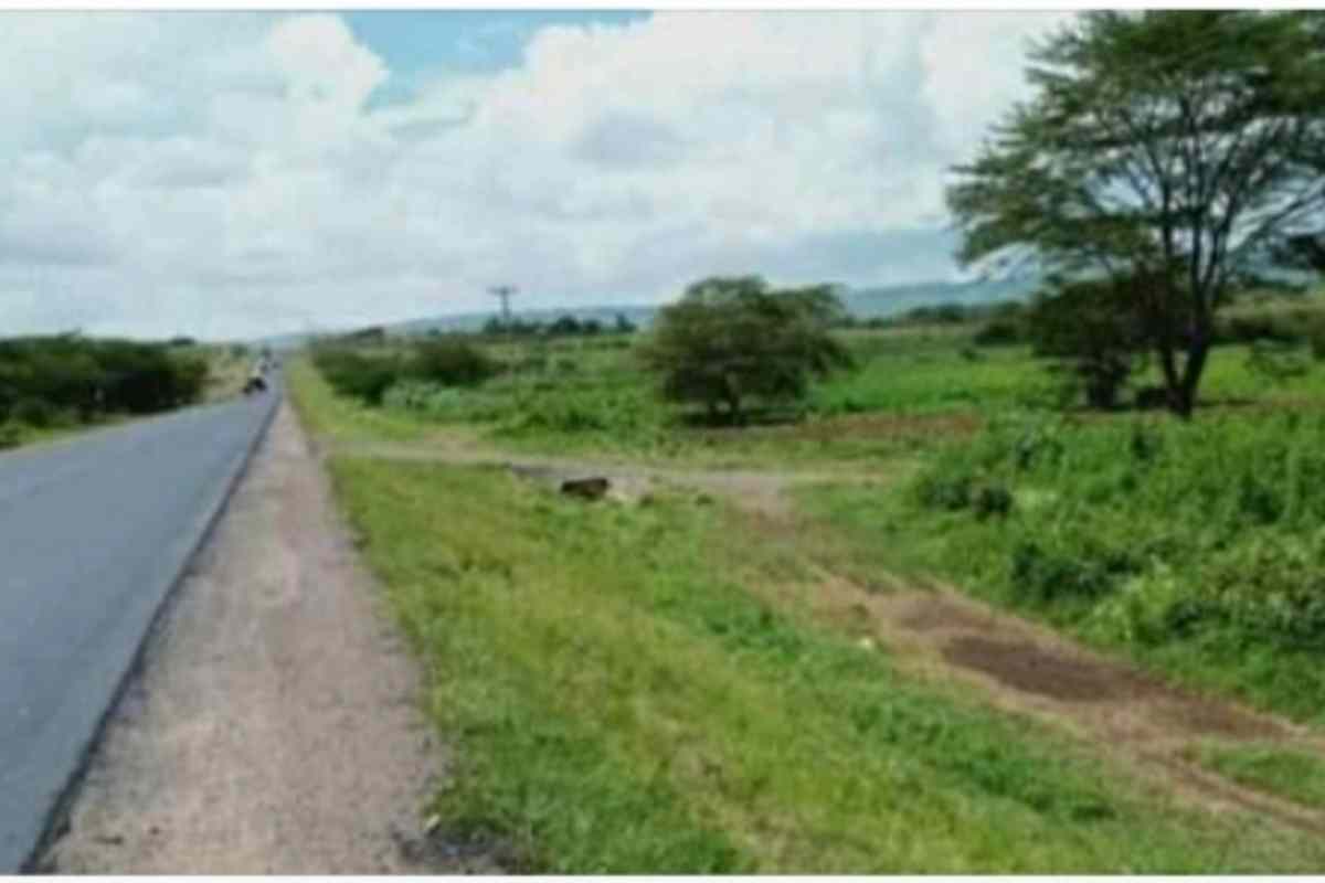 Ngong suswa commercial land for sale