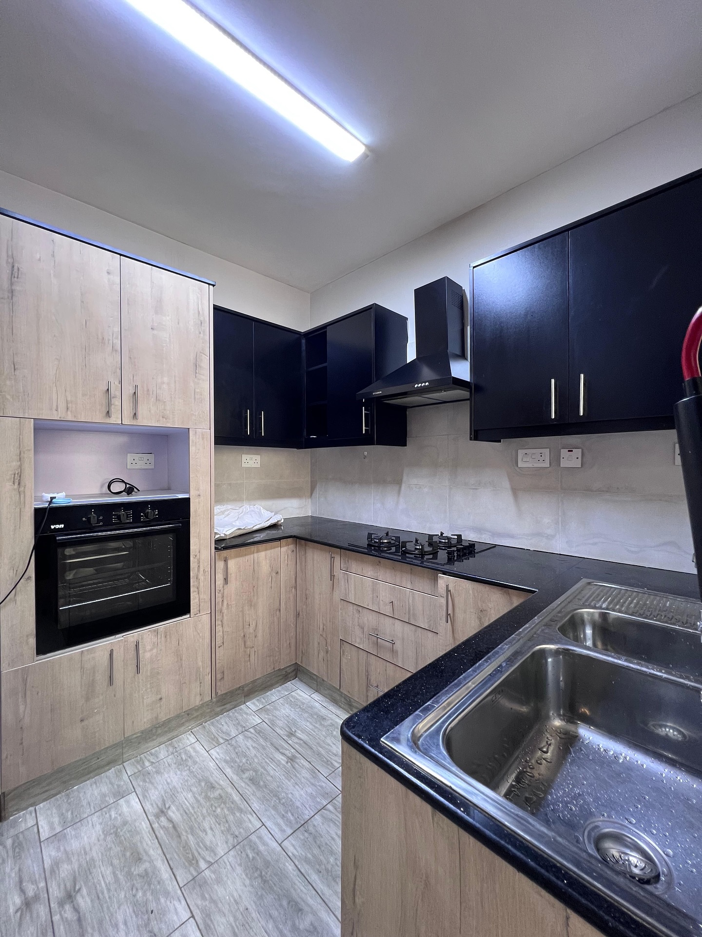 A 3bedroom apartment to let in Junction Mall Image