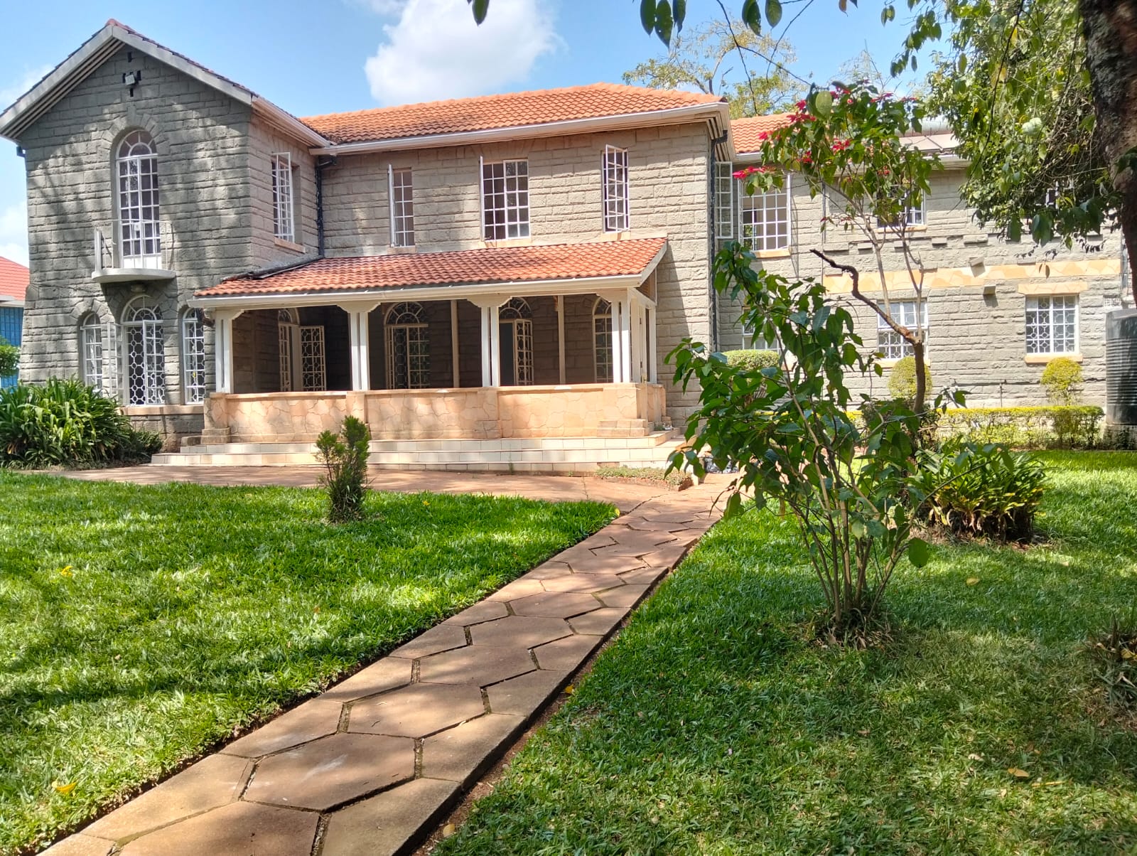 A beautiful 4 bedroom maisonette for rent in Karen