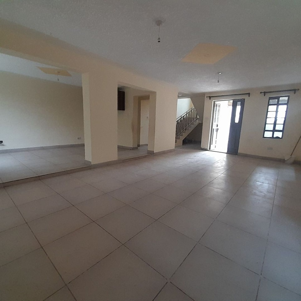 A gigantic and affordable 3 bedroom maisonette to let in Syokimau