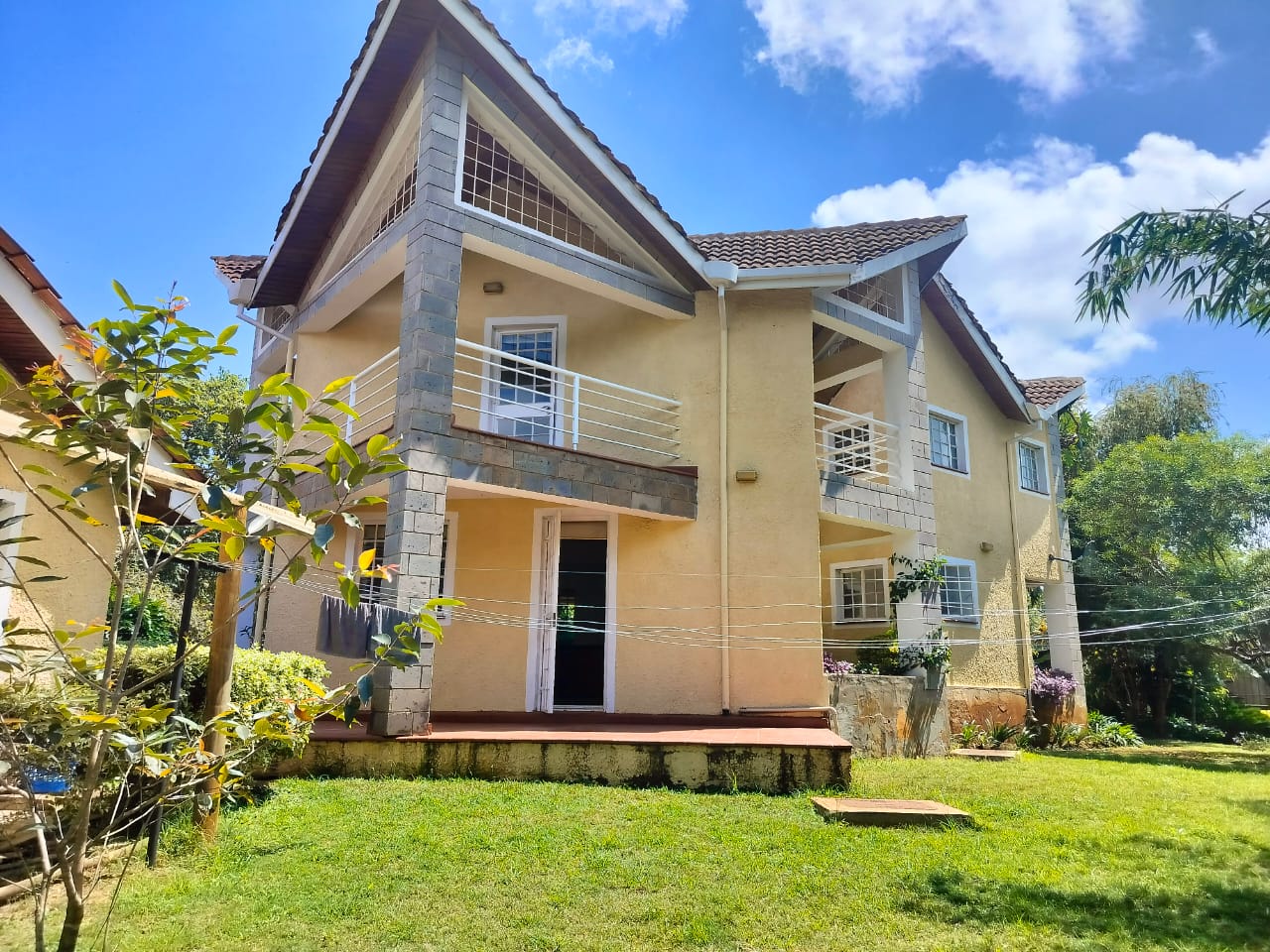 A Lovely 3 Bedroom Maisonette For Rent in Runda