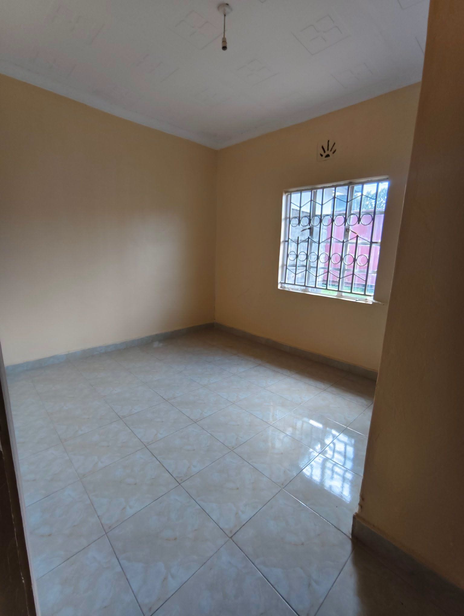 A lovely 4 bedrooms bungalow available for rent in Karinde. Image