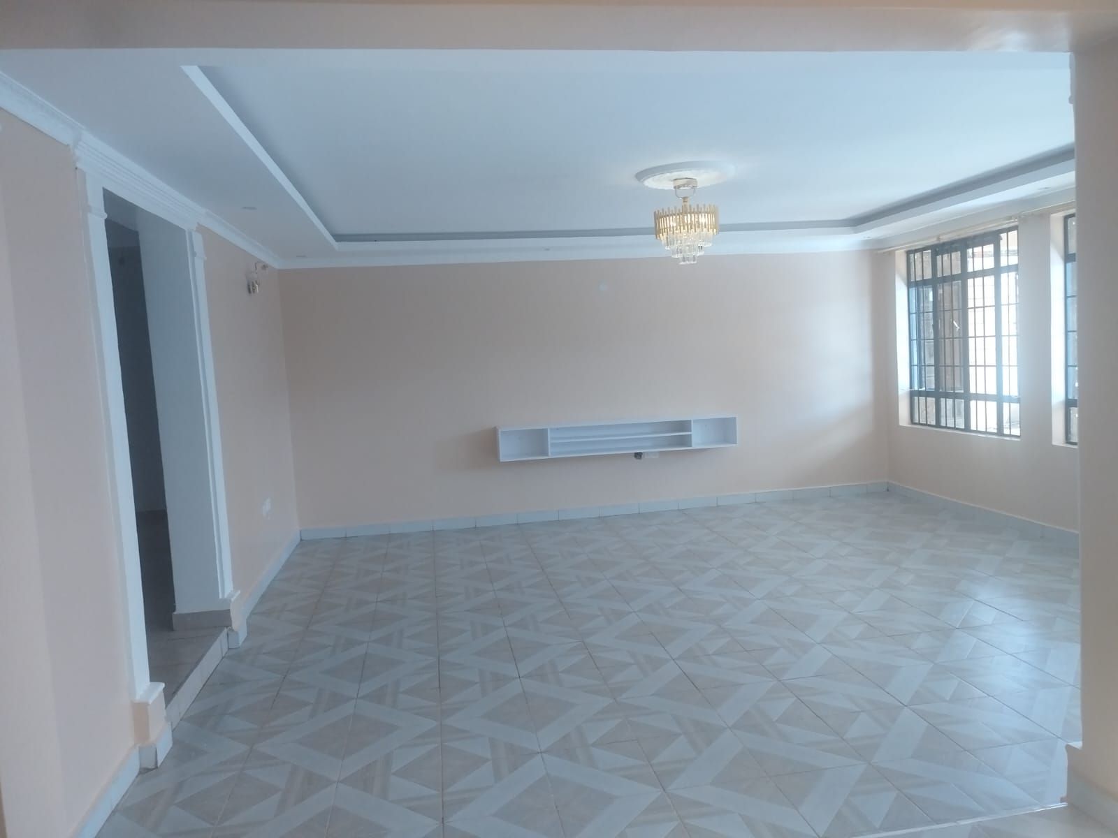A lovely modern 5 bedrooms Villa to let in Kibiko, Ngong Image