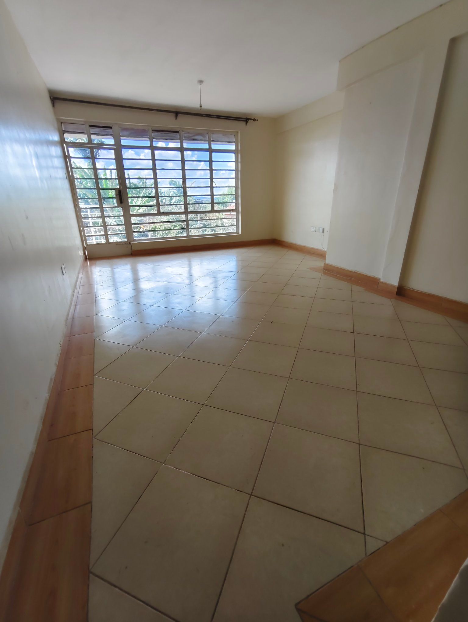 A lovely Spacious & modern 2 /3 bedrooms apartment for rent in Vet, Ngong'