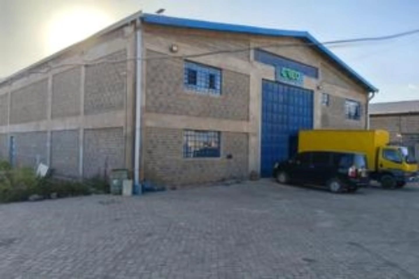 A prime godown/warehouse for sale in mlolongo.