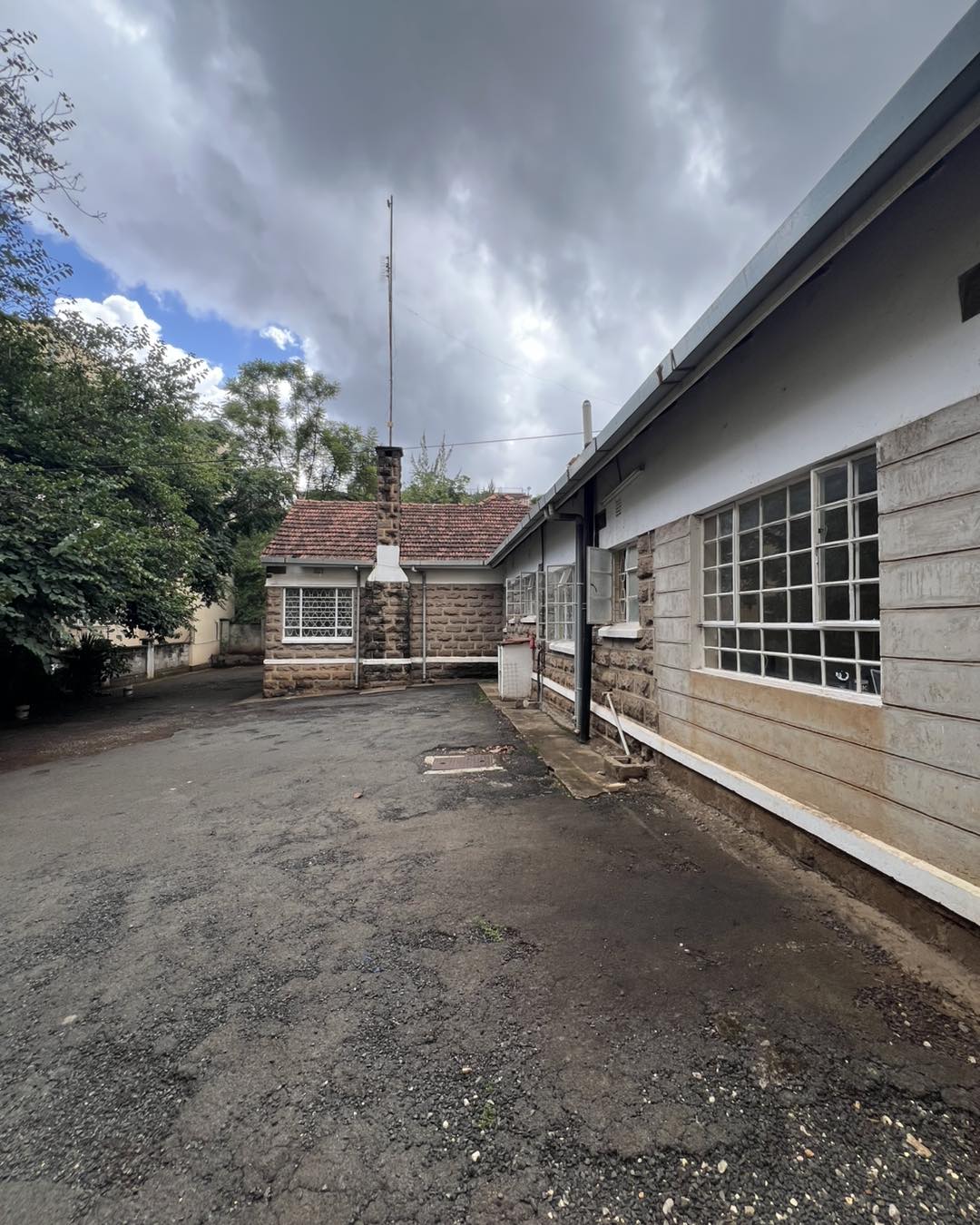 A spacious commercial property sitting on a prime half-acre to let in Kilimani Image