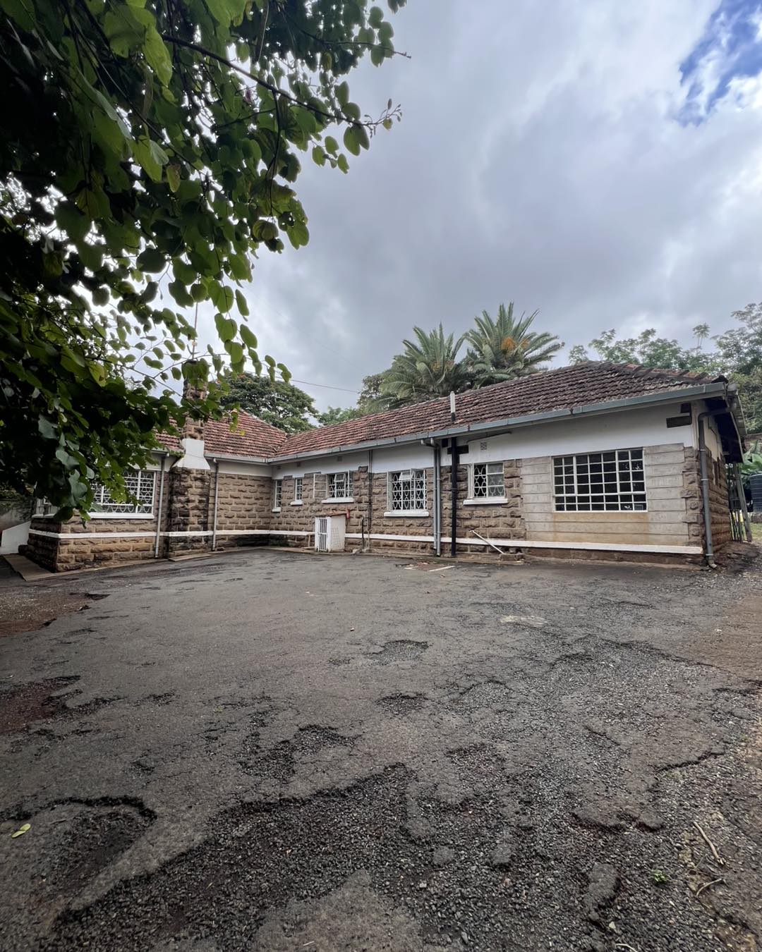 A spacious commercial property sitting on a prime half-acre to let in Kilimani