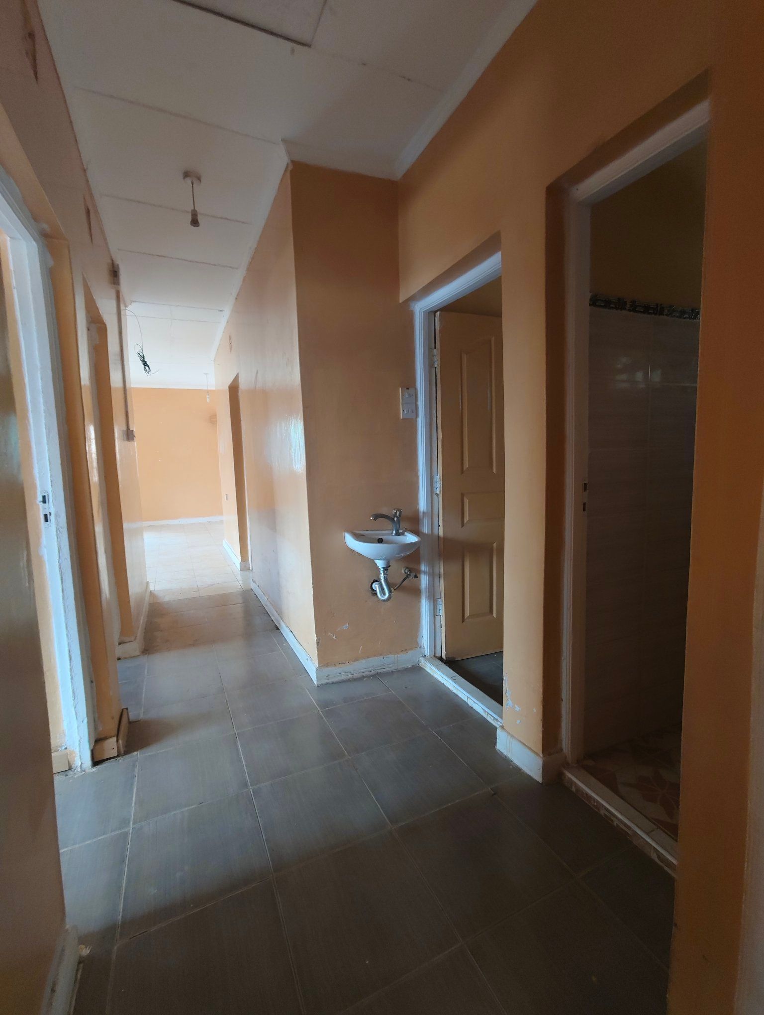 A well renovated 3 bedrooms bungalow plus Sq for rent in Matasia, Ngong Image