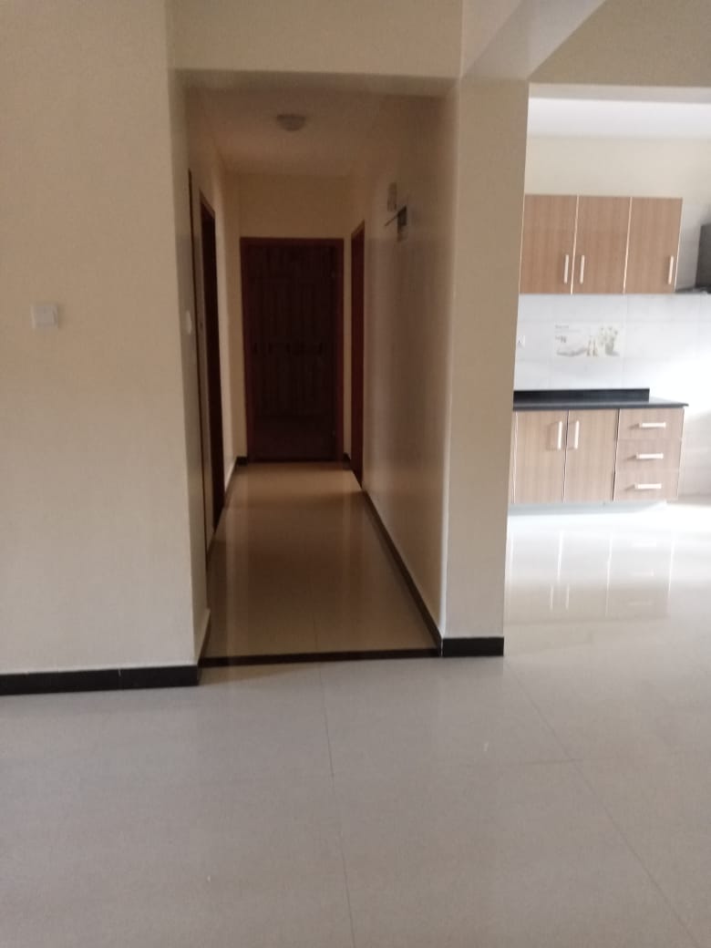 Absolutely stunning 3 bedroom apartment to let in Lavington