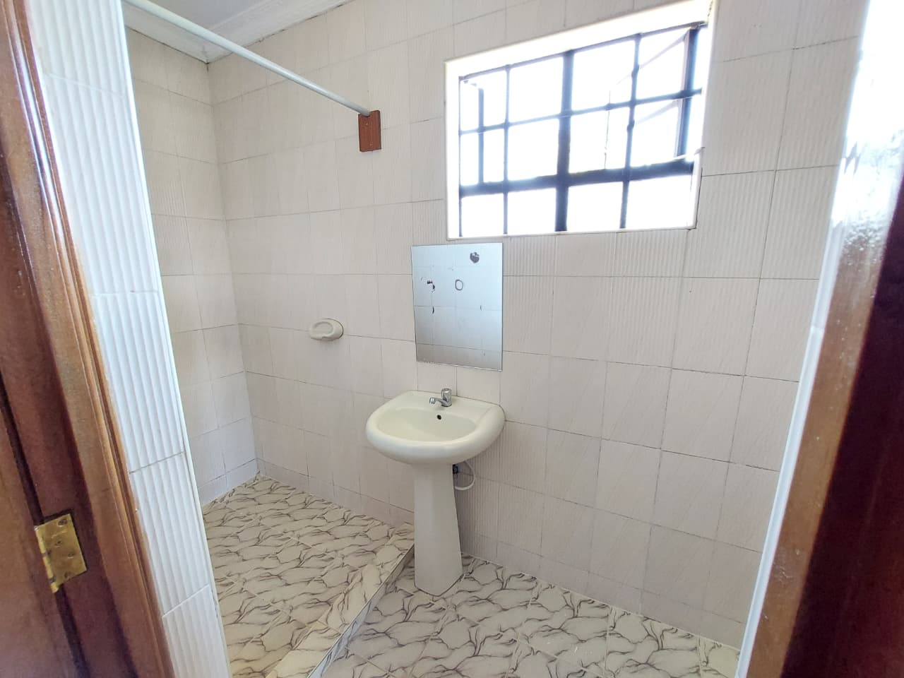 𝐒𝐩𝐚𝐜𝐢𝐨𝐮𝐬 𝟑 𝐁𝐞𝐝𝐫𝐨𝐨𝐦 All Ensuite 𝐀𝐩𝐚𝐫𝐭𝐦𝐞𝐧𝐭 To Let in Kiambu Road Image