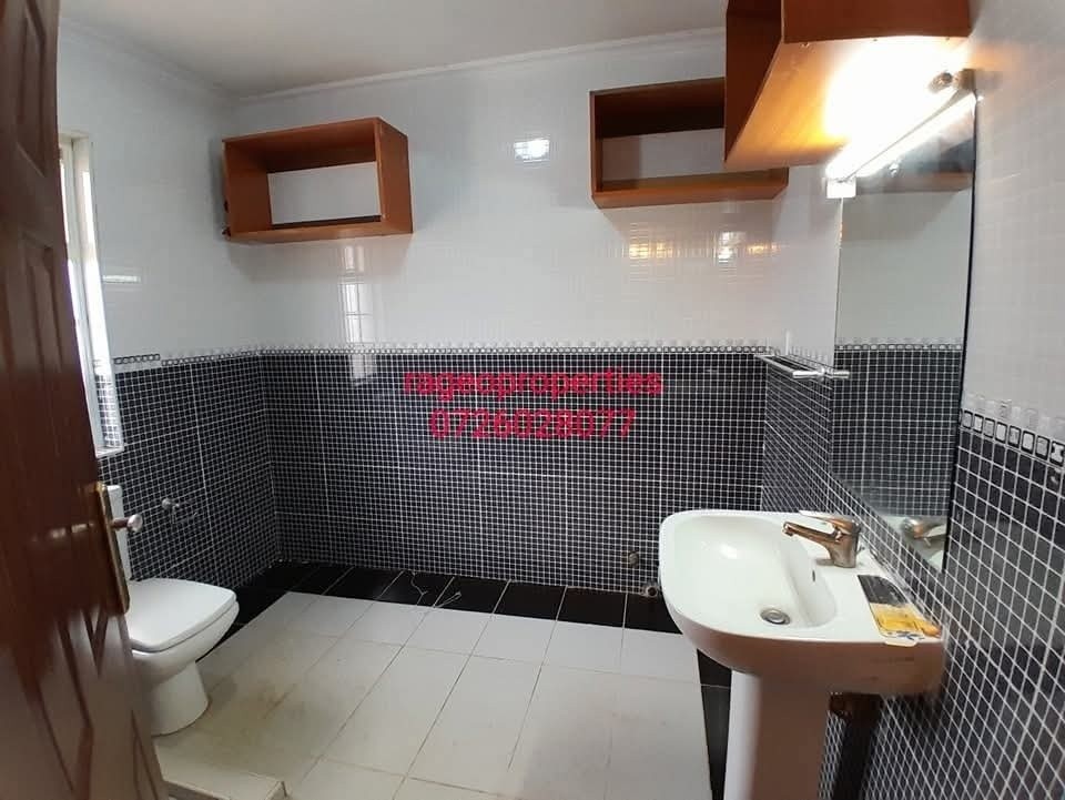 ALLURING 3 BEDROOM MINI-APARTMENT TO LET IN LANG’ATA, NAIROBI Image