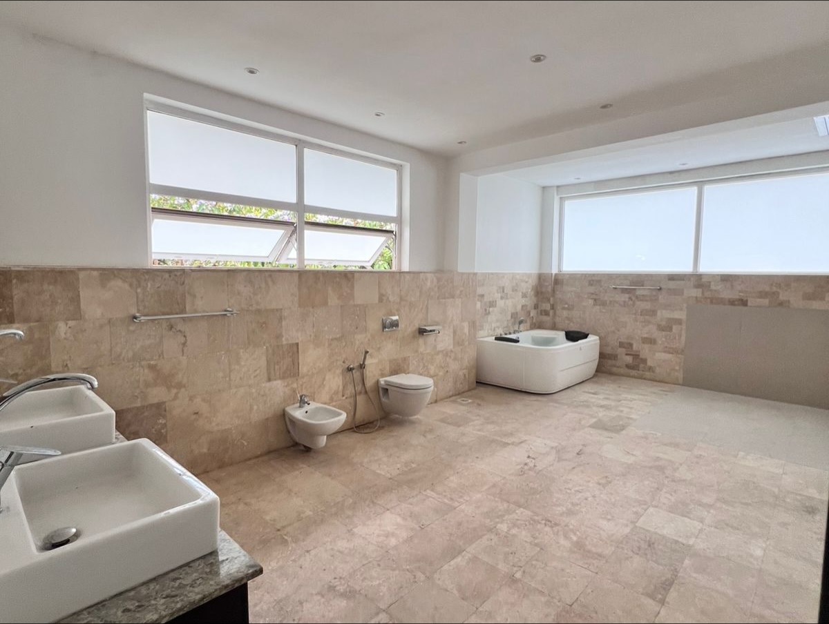 Ambassadorial 5 bedroom maisonette for sale in Runda Image