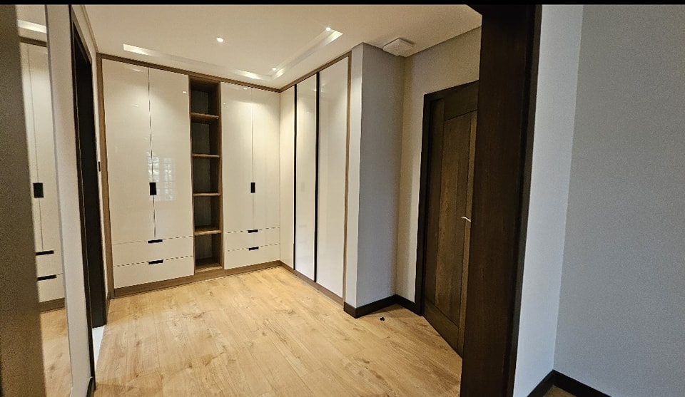 Ambassadorial 5 Bedroom Maisonette To let in Old Runda Image