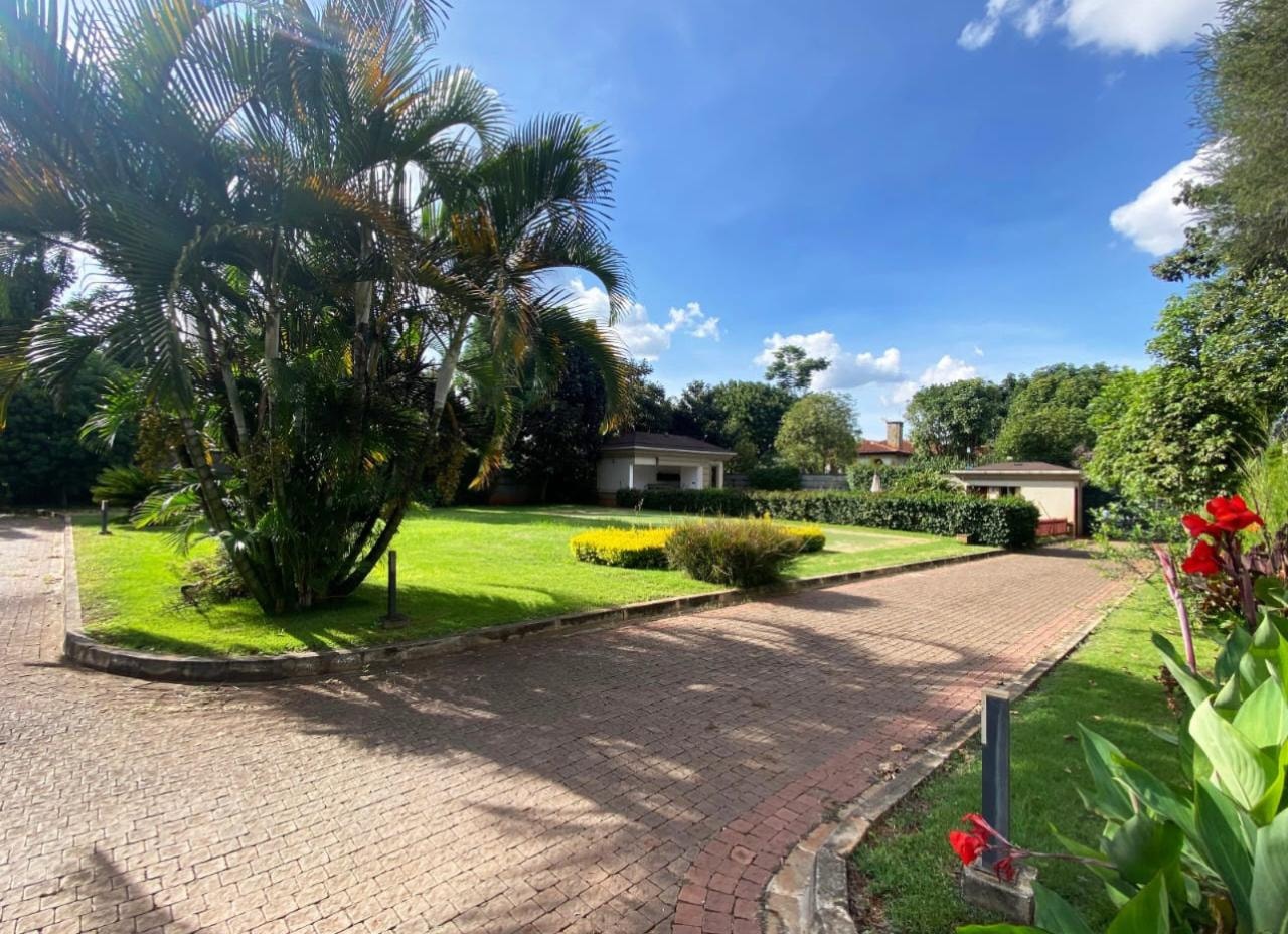 Ambassadorial 5 Bedrooms Maisonette for Sale In Old Runda Estate Image