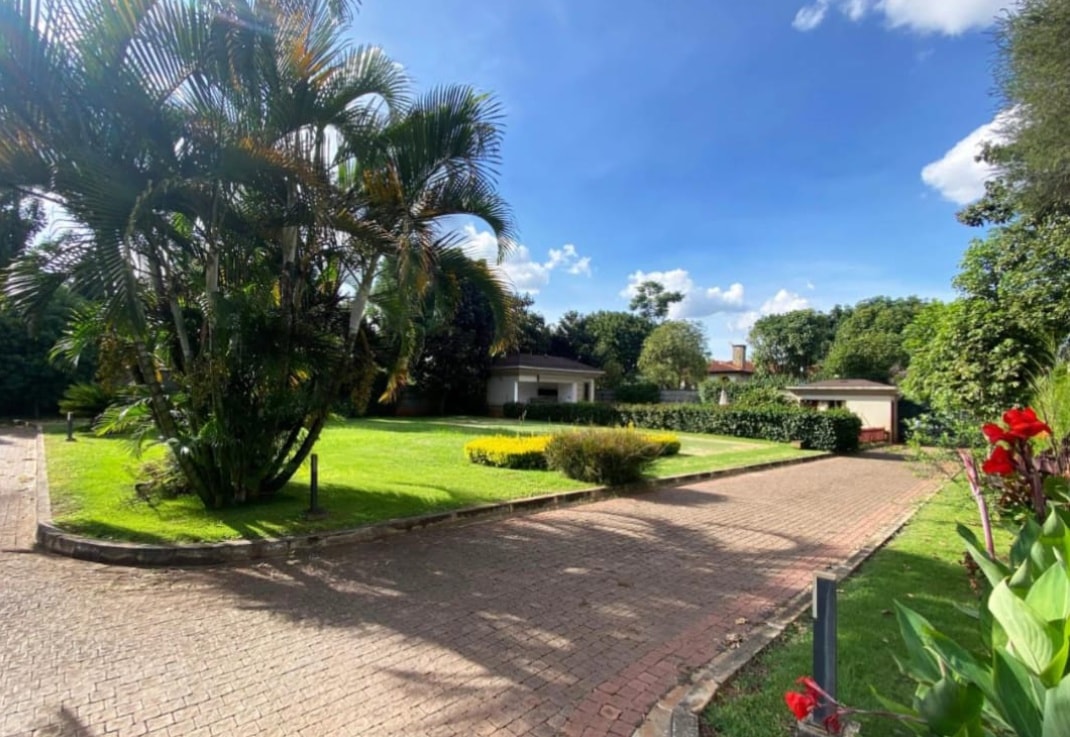 Ambassadorial 5 Bedrooms Maisonette for Sale In Old Runda Estate Image