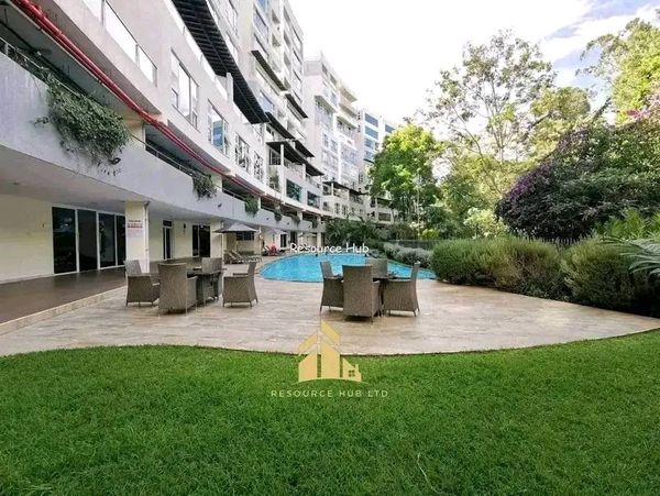 An elegant 4 bedroom  pent house unfurnished apartment with SQ for rent in Westlands