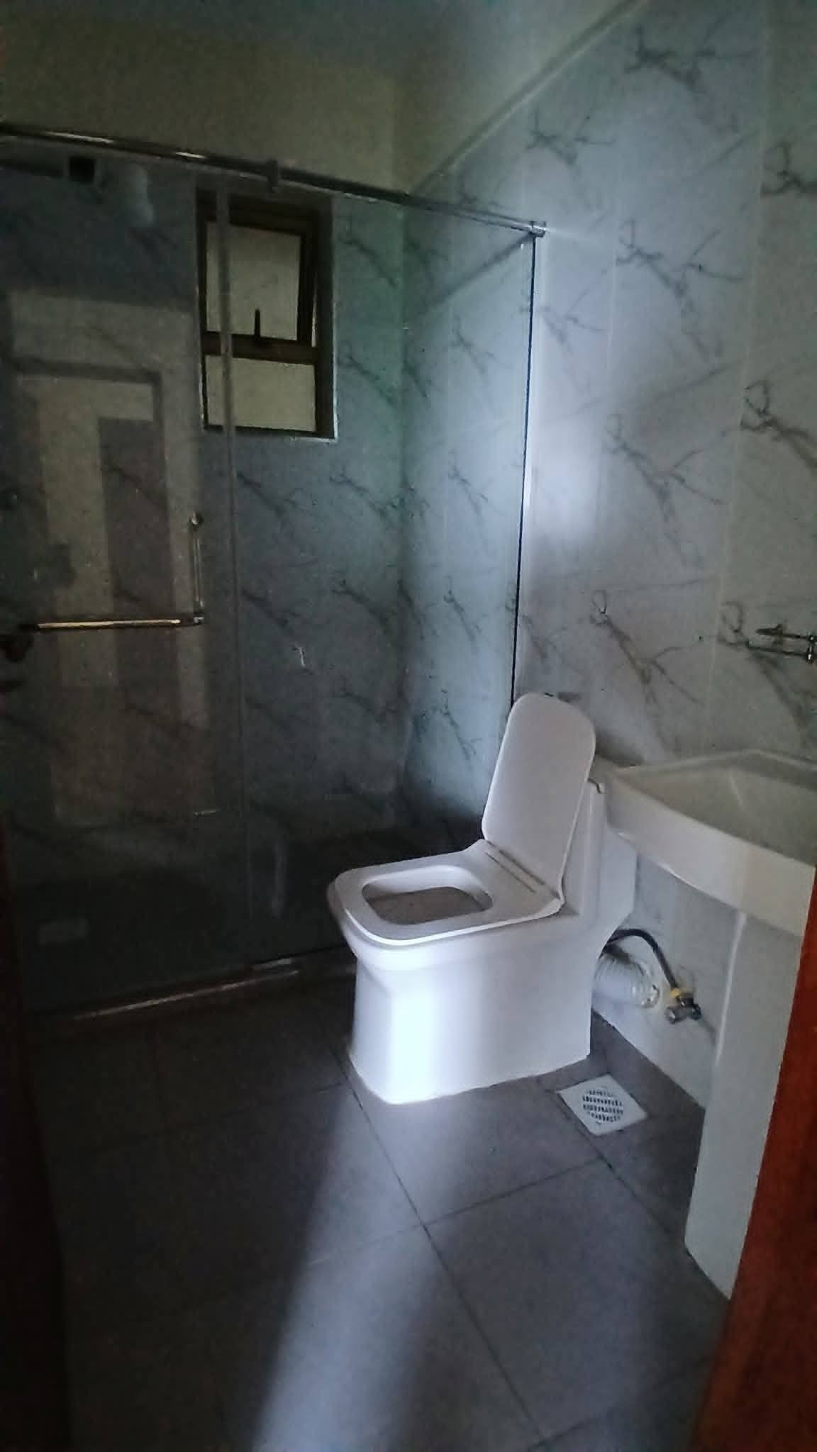 An executive two bedroom apartment master ensuite to let near Imaara Mall. Image