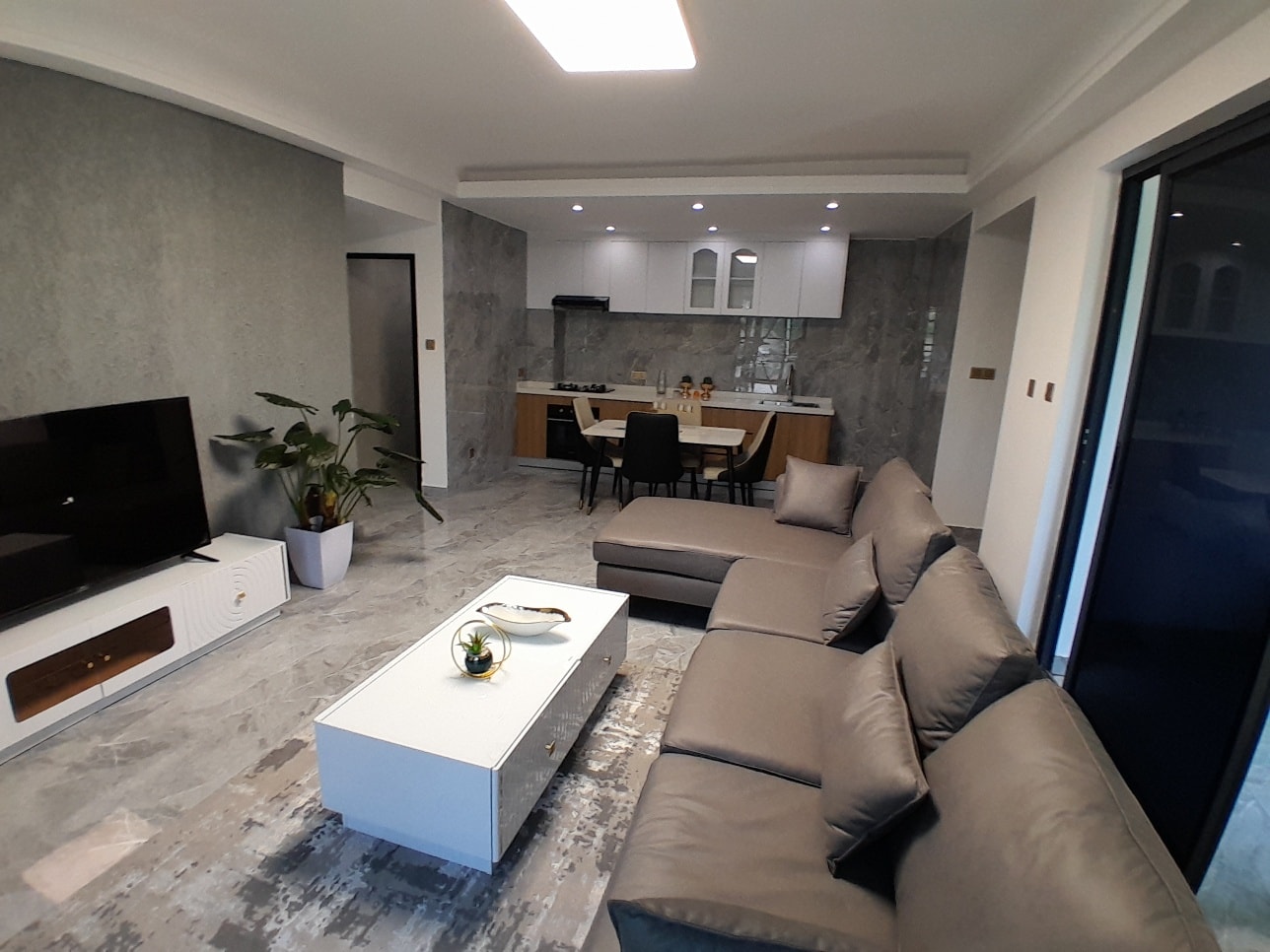 Artistic 1 bedroom apartment for salein  ngumo off ngong rd and raila rd