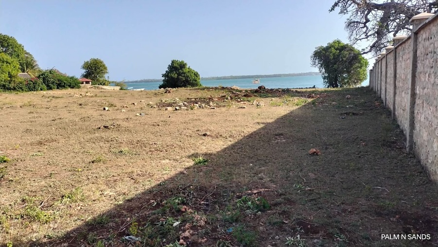 BEACHFRONT PLOTS FOR SALE in Shimoni, Msambweni — Kwale County